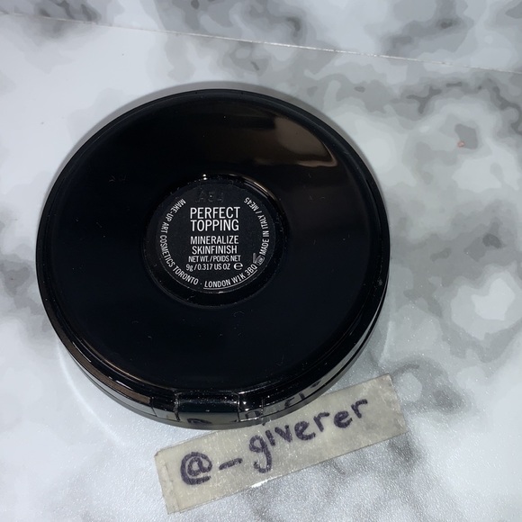 PERFECT TOPPING MAC MIneralized Skinfinish - Picture 8 of 15